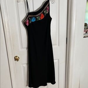 Donna Morgan Black One-Shoulder Dress with Floral Accents
